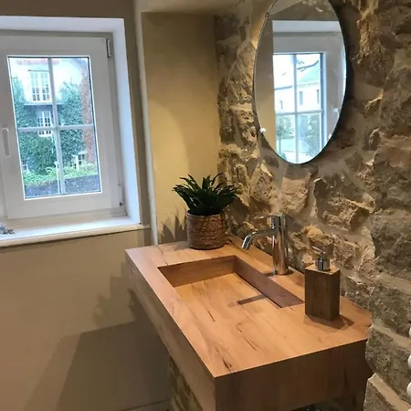 Bed & Breakfast La Maison Blanche De Martue