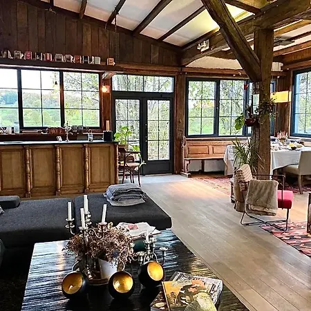 Bed & Breakfast La Maison Blanche De Martue