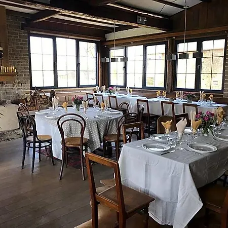 Bed & Breakfast La Maison Blanche De Martue