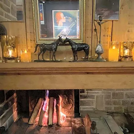 Bed & Breakfast La Maison Blanche De Martue