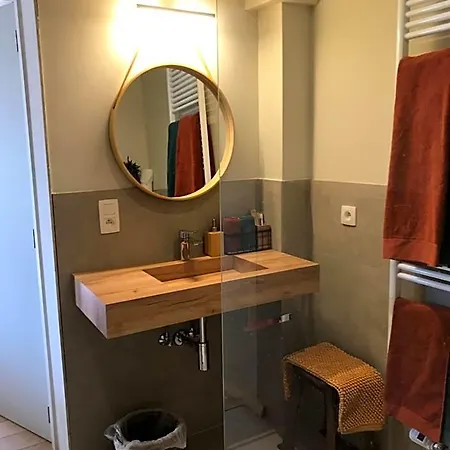 Bed & Breakfast La Maison Blanche De Martue 3*